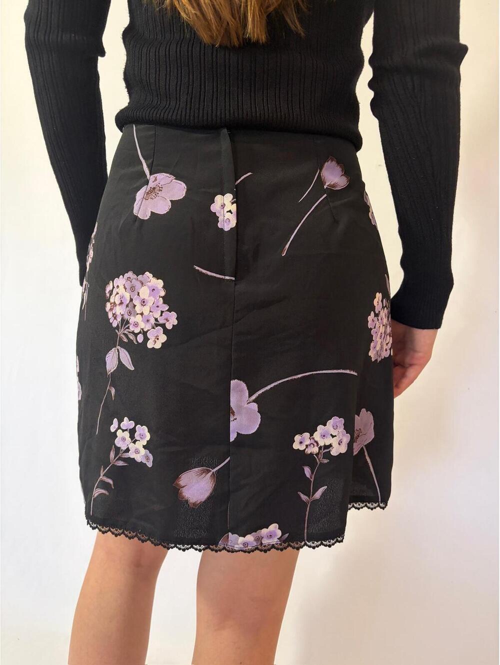 Dainty Black Purple Floral Mini Skirt